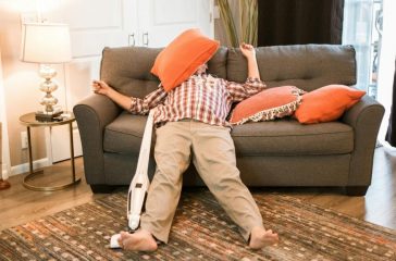 Nation’s Adults Admit They’re Exhausted Despite Doing Absolutely Nothing